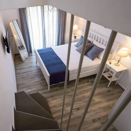 Lägenhet Ellie's Studios-apartments