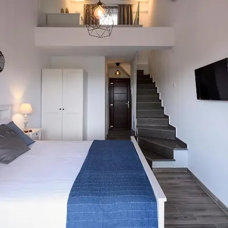 Ellie's Studios-apartments *