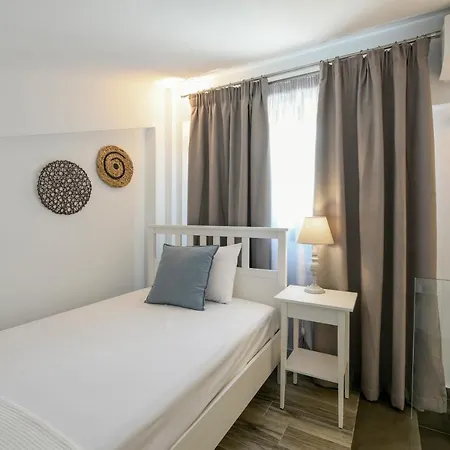 Ellie's Studios-apartments Lägenhet *