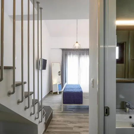 Ellie's Studios-apartments Nikíti