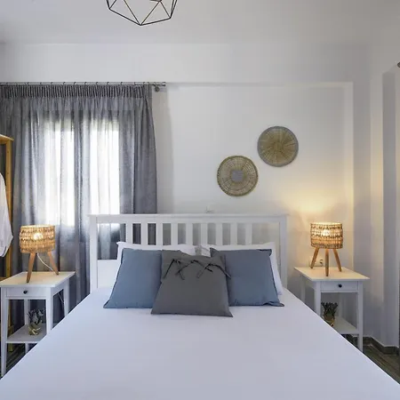 Ellie's Studios-apartments Appartement *