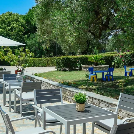 Ellie's Studios-apartments Апартаменты *