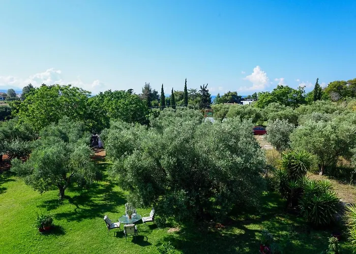 Ellie's Studios-apartments Apartament