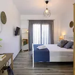 Ellie's Studios-apartments *