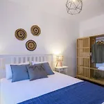 Ellie's Studios-apartments * 尼基季