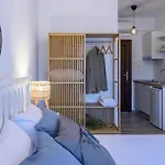 公寓 Ellie's Studios-apartments *