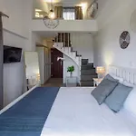 Ellie's Studios-apartments * 尼基季