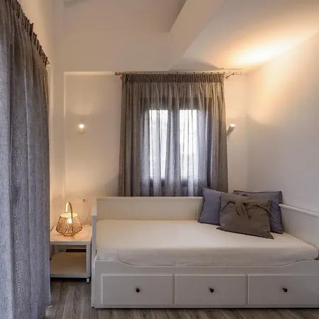 Ellie's Studios-apartments Apartamento *