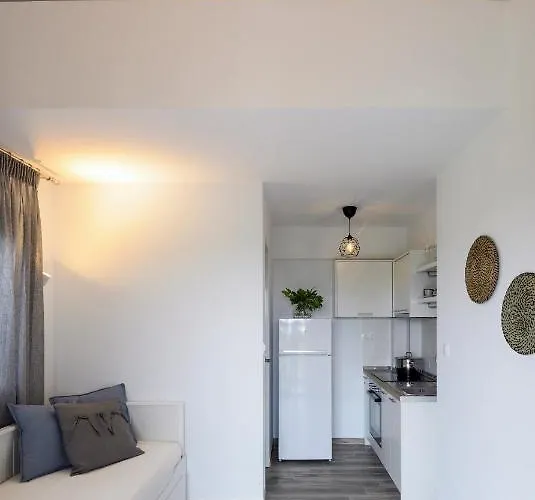 아파트 Ellie's Studios-apartments