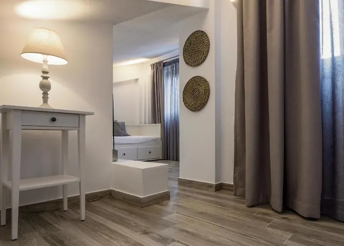 Ellie's Studios-apartments 니키티